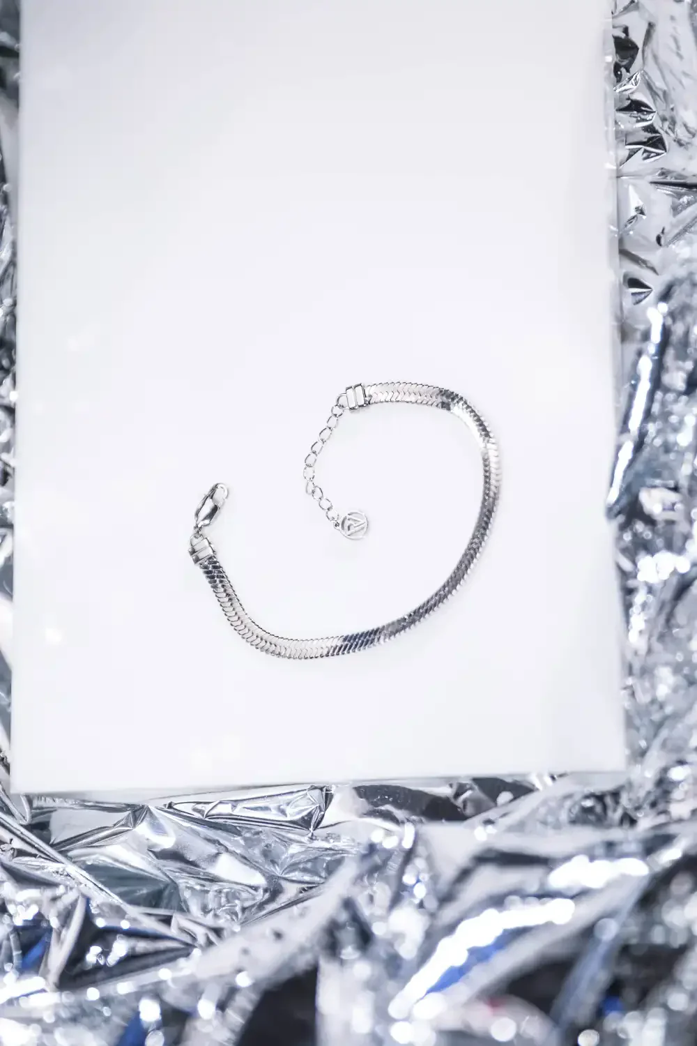 Molten Sleek Bracelet - Image 6