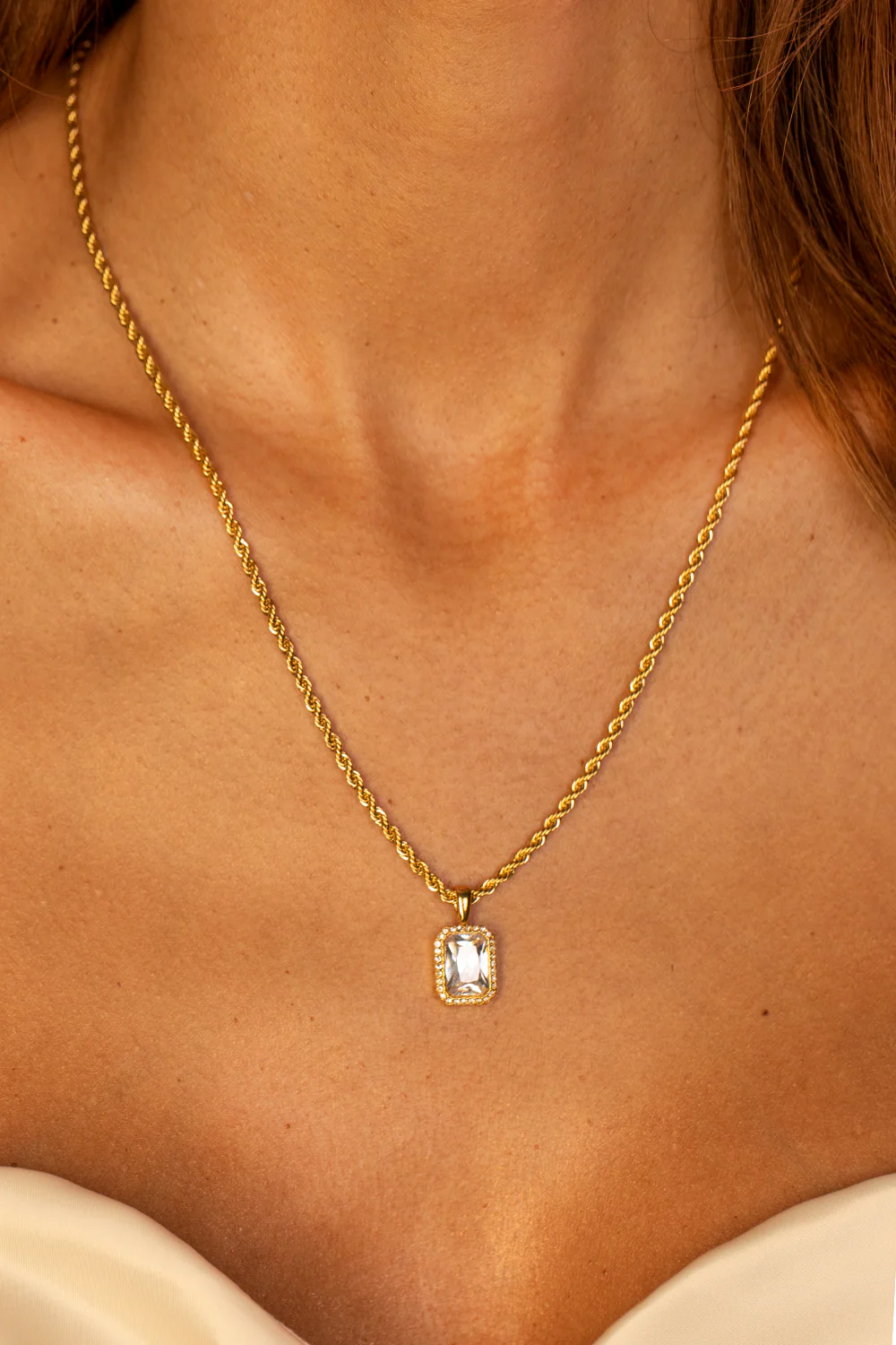 Pavé Emerald Pendant Necklace - Image 3
