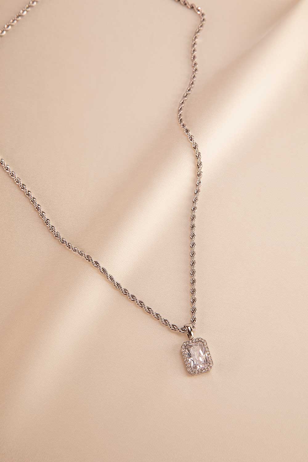 Pavé Emerald Pendant Necklace - Image 3