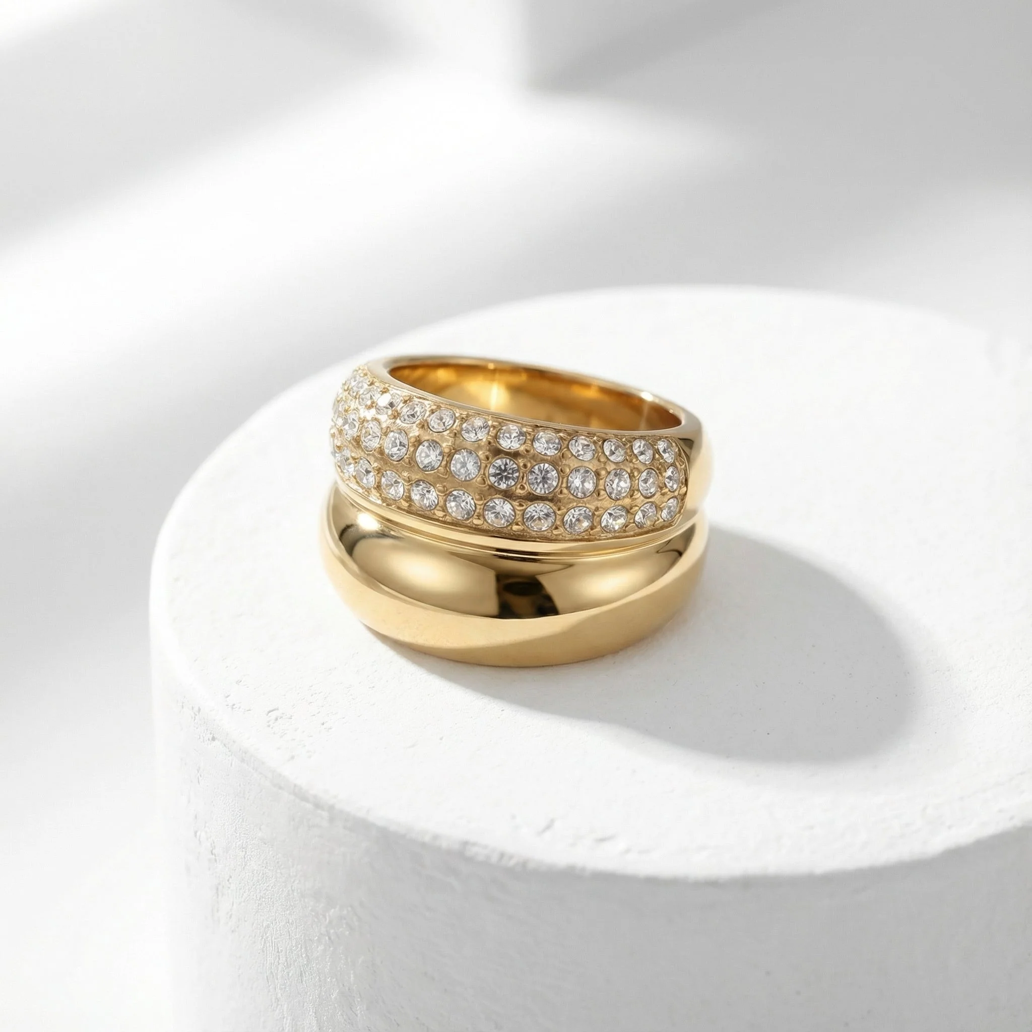 Sparkling Bold Ring - Image 3