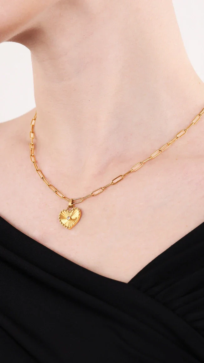 Sunray Heart Charm Pendant Necklace - Image 3