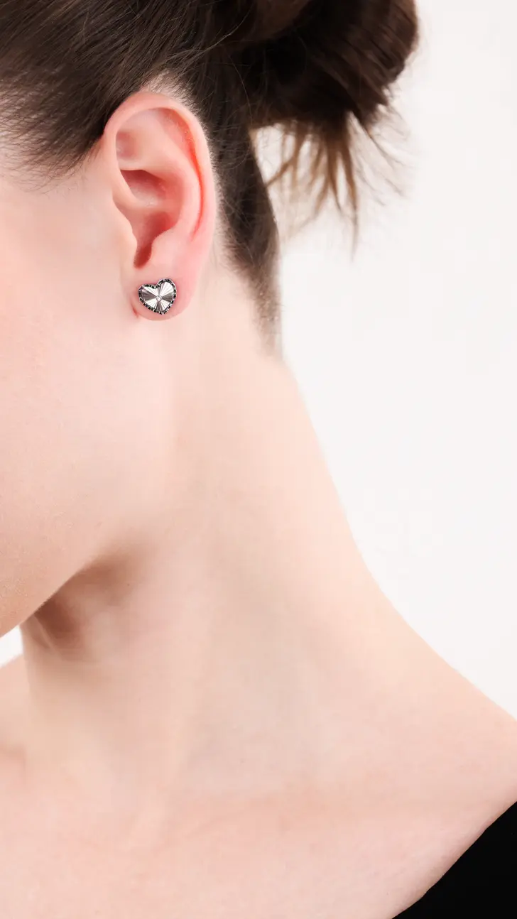 Sunray Heart Earstud - Image 2